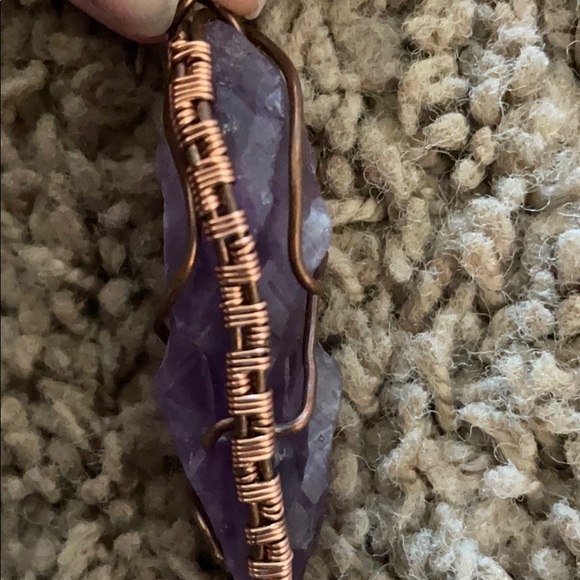 Amethyst pendant wrapped in brass - Picture 5 of 6